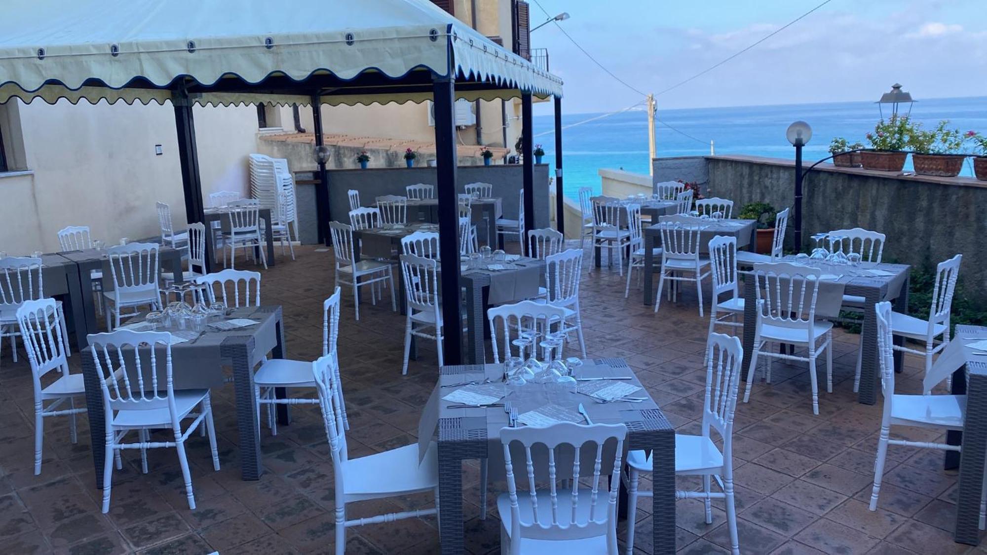 La Locanda Del Convento トロペーア エクステリア 写真